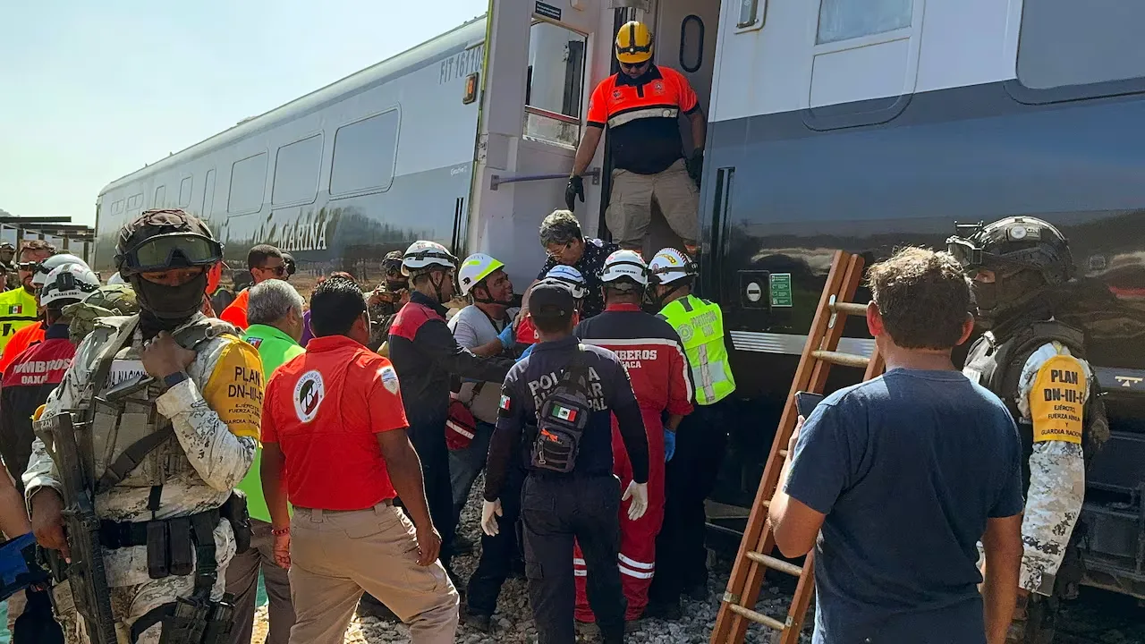 Major Train Accident in Mexico: ओक्साका में पटरी से उतरी यात्री ट्रेन, 13 की मौत और 100 घायल