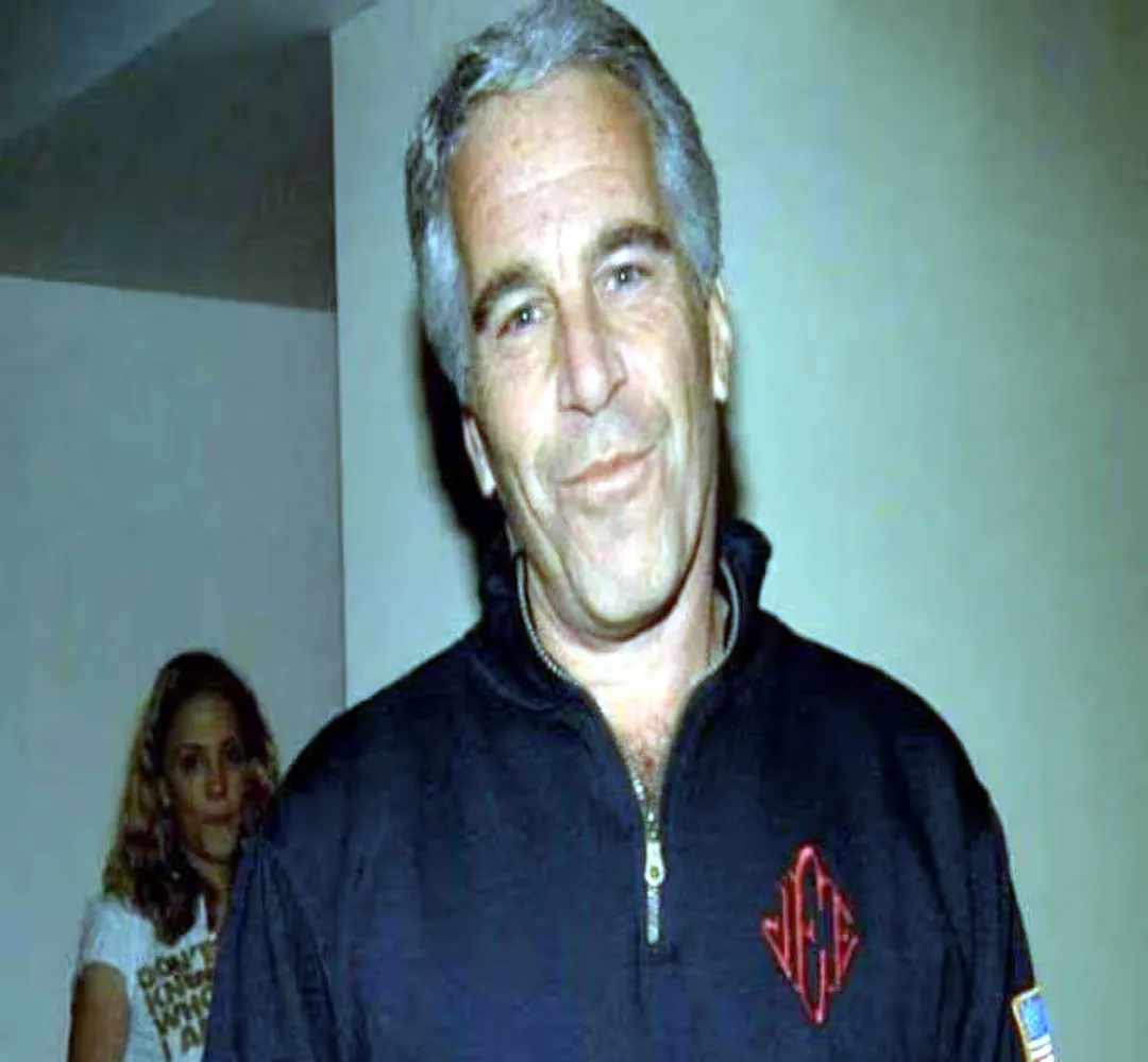 Epstein फाइल्स से खुलासा, एपस्टीन की प्रेमिका करीना शुलियाक का सच आया सामने
