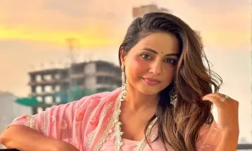 समय पर जांच से कैंसर जानलेवा नहीं रहती: Hina Khan