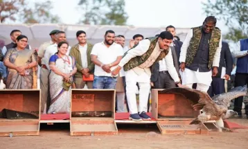 पारिस्थितिकी तंत्र में सहयोगी पशु पक्षियों के संरक्षण के लिए राज्य सरकार प्रतिबद्ध: CM Dr. Mohan Yadav