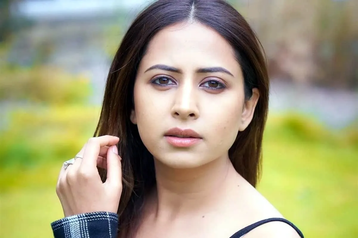 कृपया अफवाहें फैलाना बंद करें: Sargun Mehta