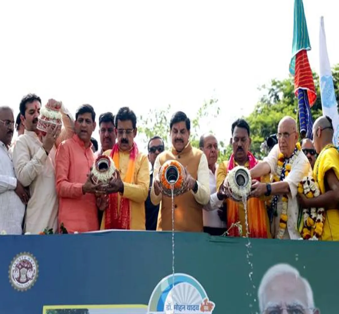 पानी की बूंद-बूंद बचाने के लिए सनातन संस्कृति की पवित्र धारा का अभियान है जल गंगा संवर्धन : CM Dr. Yadav
