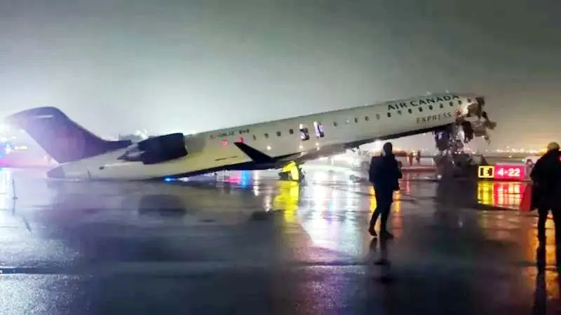Canadian flight रनवे पर ट्रक से टकराई, कई लोगों के घायल होने की आशंका