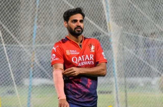 आईपीएल के पहले ही मैच में रिकार्ड बना सकते हैं Bhuvneshwar