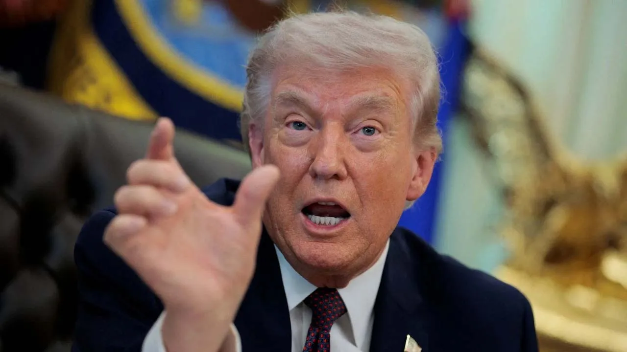 Trump ने फिर ईरान को धमकाया कहा- पाषाण युग में भेज देंगे, तेल के कुओं को तबाह करना आसान