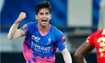 युवा तेज़ गेंदबाज़ Kartik Tyagi ने की अच्छी वापसी