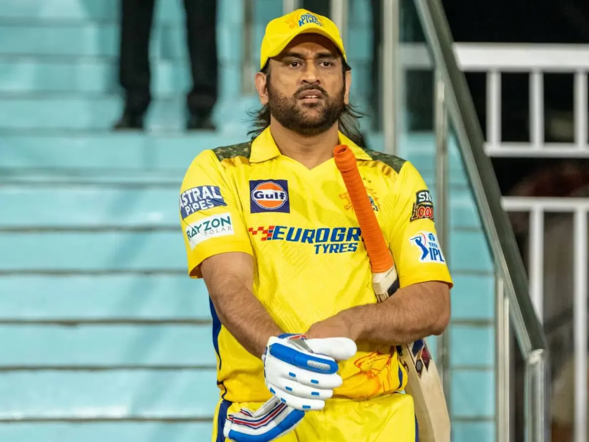 धोनी की वापसी को लेकर मुझे जानकारी नहीं : Coach Hussey