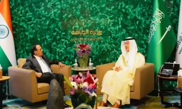 Hormuz पर बढ़ते तनाव के बीच अजीत डोभाल रियाद पहुंचे, ऊर्जा मंत्री से की मुलाकात