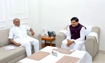 CM Dr. Yadav से पूर्व मुख्यमंत्री श्री सिंह ने की भेंट