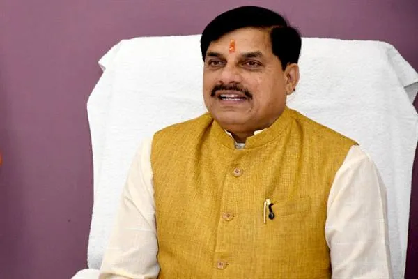 समाज के समृद्ध लोग सामूहिक विवाह सम्मेलनों में विवाह का करें ट्रेंड सेट : CM Dr. Yadav