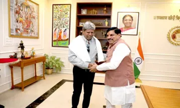 CM Dr. Yadav से मिले प्रख्यात क्रिकेटर कपिल देव