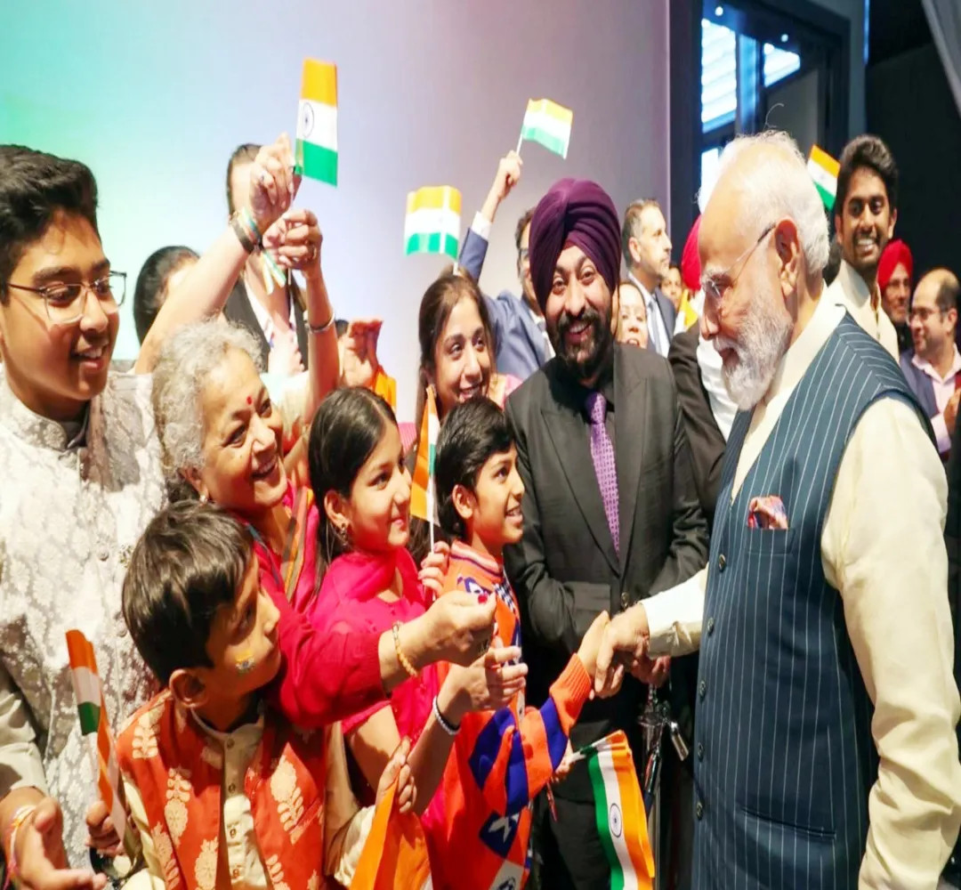 नीदरलैंड पहुंचे PM Modi, व्यापार और रक्षा सहयोग पर होगी बड़ी बातचीत