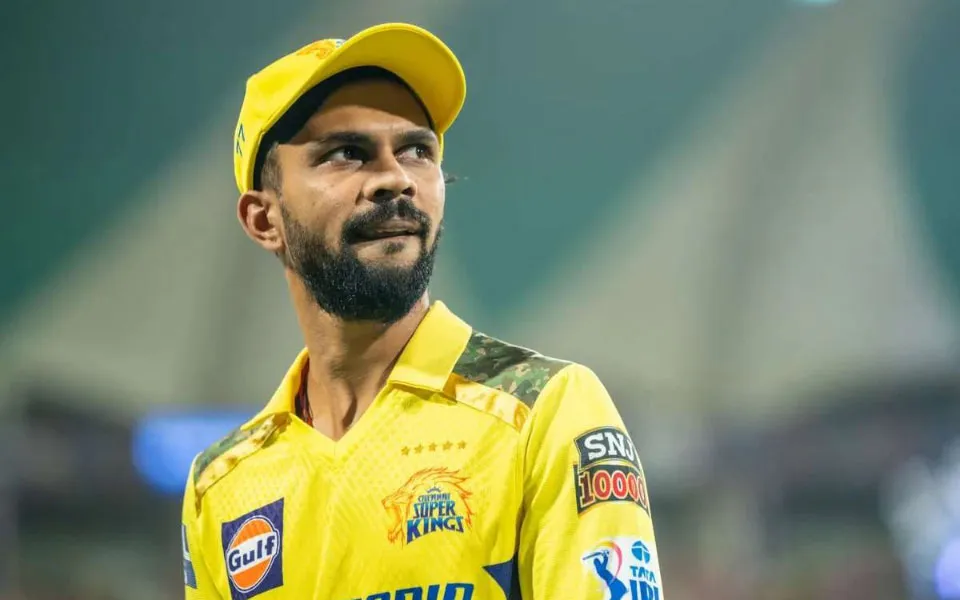 CSK को दोहरा झटका, आईपीएल से बाहर हुई, रुतुराज पर 24 लाख का जुर्माना
