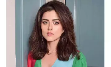 अकेले रहना आत्मविश्वास की पहचान है : Riddhi Dogra
