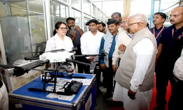 वैज्ञानिक आधुनिक कृषि का व्यवहारिक अनुभव किसानों को दे : Governor Shri Patel
