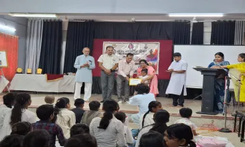 राष्ट्र निर्माण के लिए बनना होगा नींव का पत्थर : Prof Sahasrabuddhe