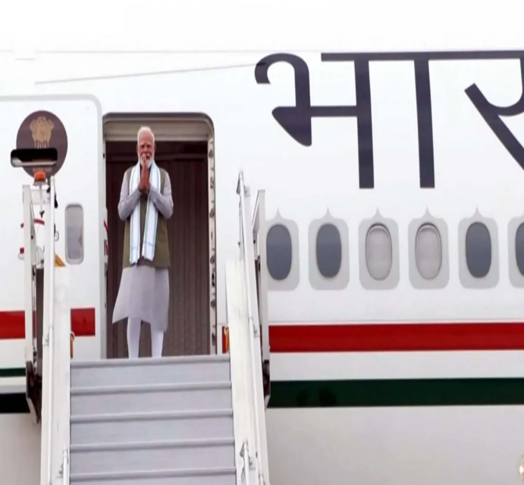 PM Modi 6 दिन की फ्रांस-स्लोवाकिया की यात्रा पर रवाना