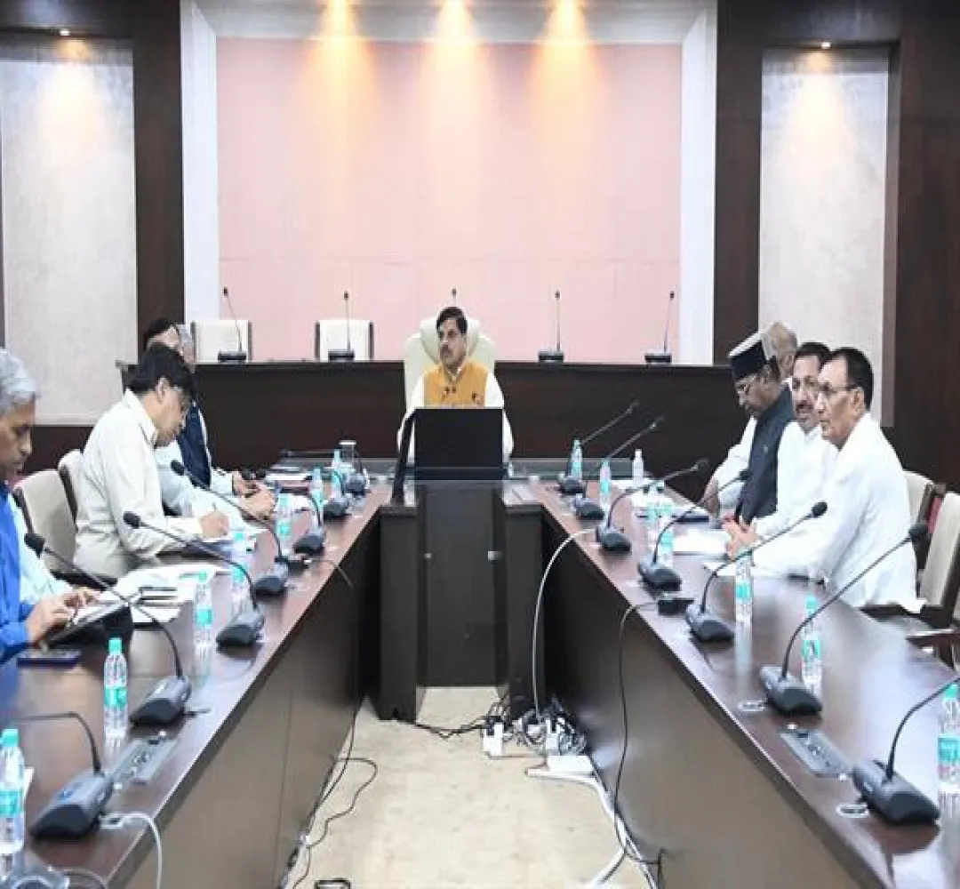 संभावित अल्प वर्षा से निपटने के लिए सभी विभाग करें समन्वित तैयारी : CM Dr. Yadav