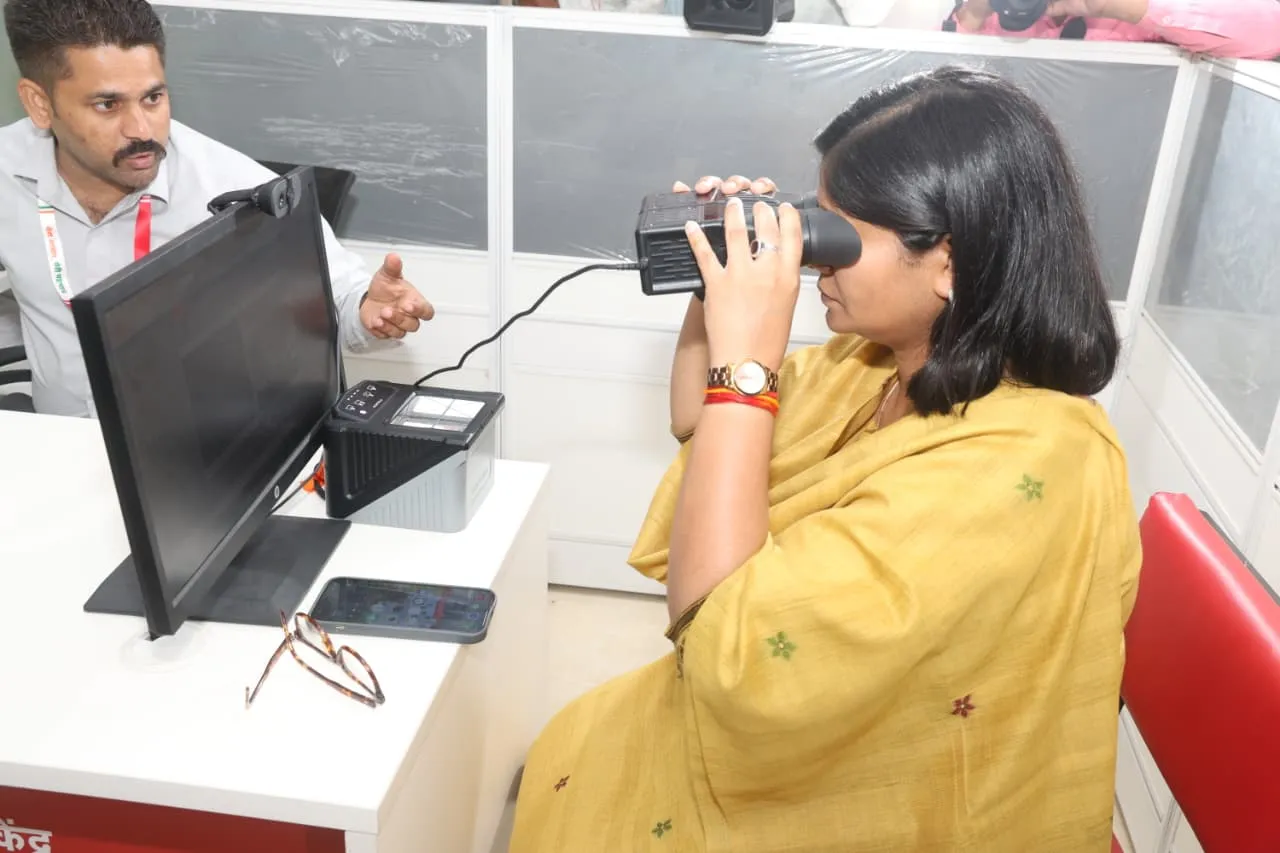 ग्वालियर को मिली अत्याधुनिक 'UIDAI संचालित पहले आधार सेवा केंद्र' की बड़ी शौगात