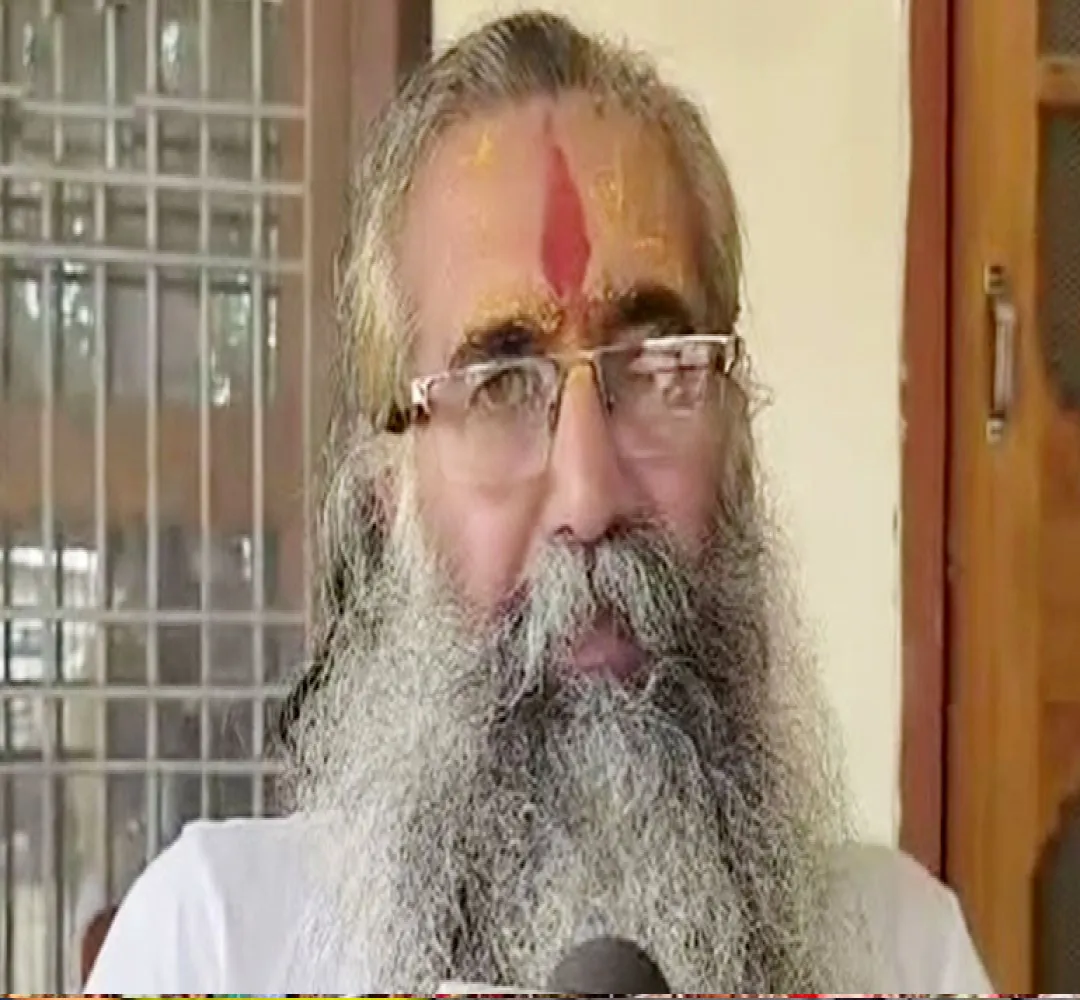 राम मंदिर चढ़ावा चोरी पर भड़के Mahant, बोले- दोषियों को सीधे फांसी दे दो