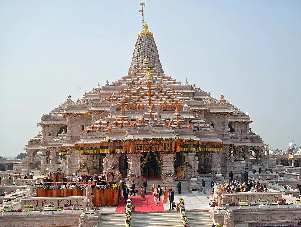 Ram Mandir में भर्ती अनियमितताएं: चढ़ावा गिनने वाले 5 कर्मचारी जांच में फेल