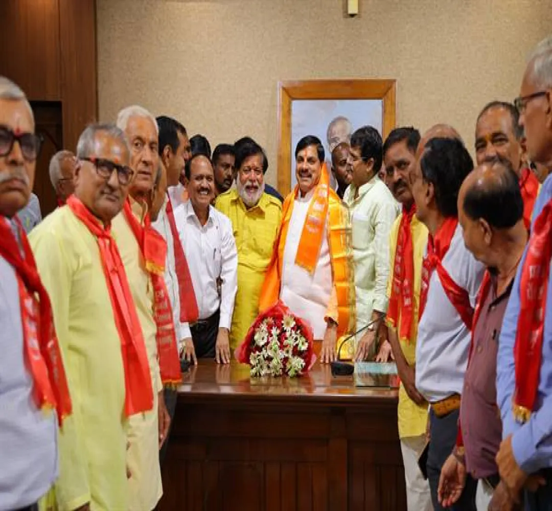 CM Dr. Yadav से मिले शाजापुर जिले के पेंशनर्स