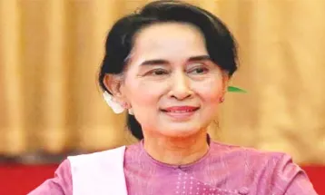 Aung San Suu Kyi की पहली सार्वजनिक तस्वीर आई सामने, रेड क्रॉस अधिकारी से मुलाकात का दावा
