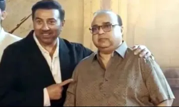 30 साल बाद साथ काम कर रहे सनी देओल और Rajkumar Santoshi