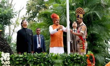 CM Dr. Mohan Yadav ने स्वतंत्रता दिवस पर मुख्यमंत्री निवास में किया ध्वजारोहण, स्वतंत्रता दिवस की दी शुभकामनाएं