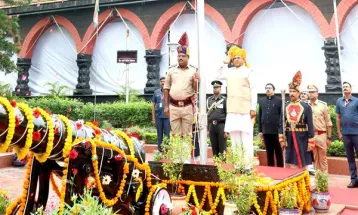 Governor Patel ने लोकभवन में किया ध्वजारोहण, लोकभवन में उल्लास के साथ मनाया गया स्वतंत्रता दिवस