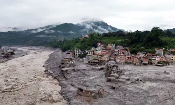 Nepal में सड़ने लगे शव, महामारी का खतरा बढ़ा, अभियान में आ रही समस्याएं
