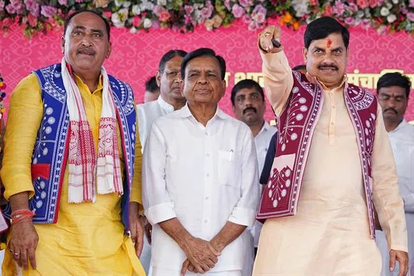 प्रधानमंत्री मोदी ने सार्वजनिक जीवन के 25 वर्षों में सेवा भाव को भी किया चरितार्थ : CM Dr. Mohan Yadav