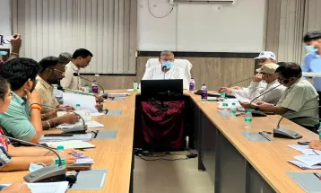 उपभोक्ताओं को निर्बाध विद्युत आपूर्ति और सरल, सुगम विद्युत सेवाएं उपलब्ध कराएं:  Energy Minister Tomar
