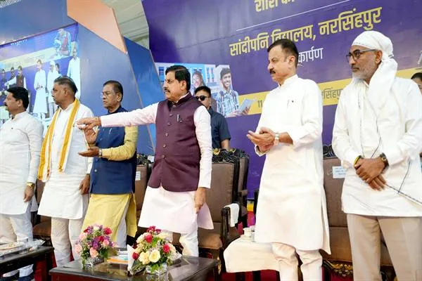 बच्चे और युवा हमारे सुनहरे भविष्य के सितारे, इनकी तरक्की में नहीं आने देंगे कोई बाधा : CM Dr. Yadav