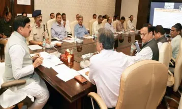 जन विश्वास अभियान के दौरान सभी अधिकारी फील्ड में रहकर जन समस्याओं का करें निराकरण : CM Dr. Mohan Yadav