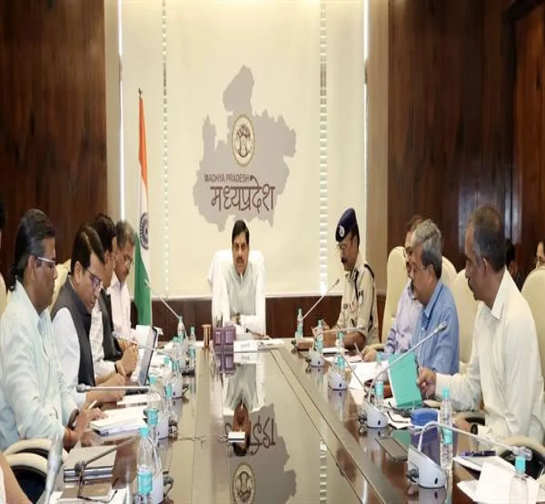 कार्बाइड गन और कार्बाइड लैम्प के उपयोग पर लगायें सख्ती से अंकुश : CM Dr. Yadav