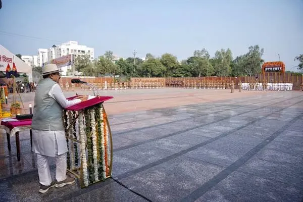 देश के लोकतंत्र को सुरक्षित और सशक्त बनाने में पुलिस की महत्वपूर्ण भूमिका है : CM Dr. Yadav