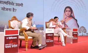 बहनों, किसानों, गरीबों को दी जा रही आर्थिक सहायता समाज के सशक्तिकरण में महत्वपूर्ण : CM Dr. Yadav